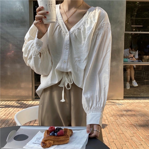 Real shot!  Korean style retro V-neck shirt for women, loose and comfortable pleated design long-sleeved top