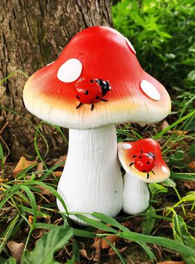 Whimsical Mushroom & Ladybird Garden Statue: Vivid ResinDeco