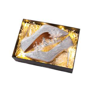 迈向成熟生日礼物女生送女友闺蜜高级成人礼高跟鞋高中生女孩18岁