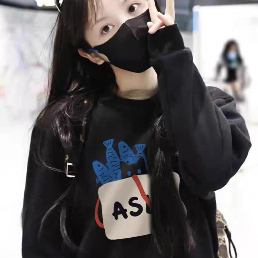 半熟男女田曦薇同款卫衣女2025新款爆款小个子小众黑色圆领潮上衣