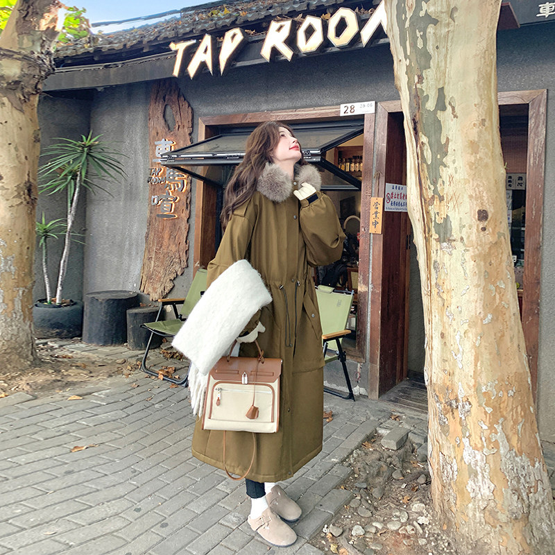 高级感毛领连帽派克服外套女秋冬2025新款工装风显瘦时髦棉服外套,女装派克服,2C226