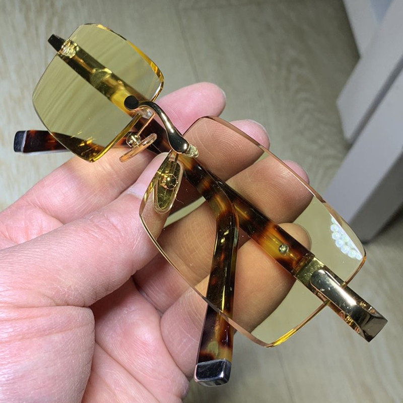 东海老花镜男女款水晶眼镜天然竹叶青石头镜无框切边高清耐磨护目