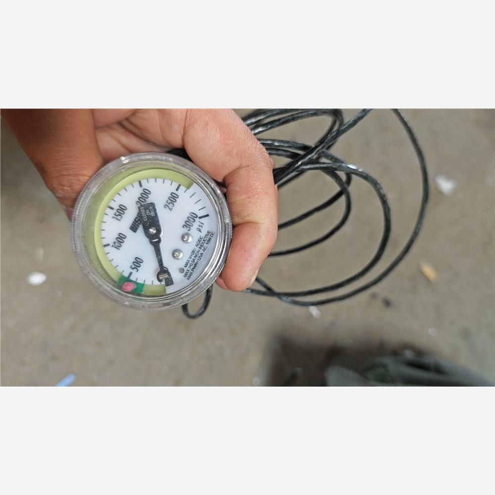 WIKASE电接式信号压力表