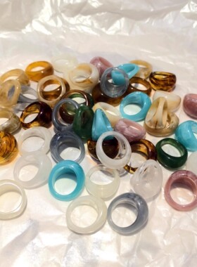 多巴胺彩色复古树脂戒指女小众个性时尚气质食指戒高级感时髦指环