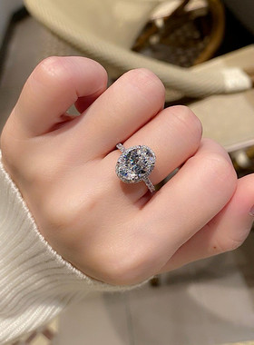 轻奢满钻椭圆鸽子蛋戒指女