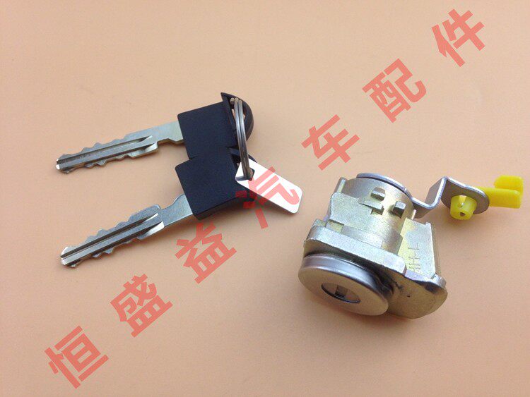 13-18新天籁锁芯14-18新奇骏新逍客锁芯 左前门锁芯锁胆 车门锁芯