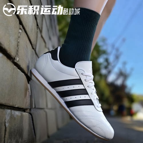 乐积运动 Adidas Taekwondo 黑白低帮薄底训练鞋休闲运动 JS1194