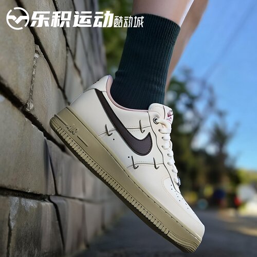乐积运动 NIKE AIR FORCE 1 AF1 马年限定CNY低帮板鞋 IQ9802-022
