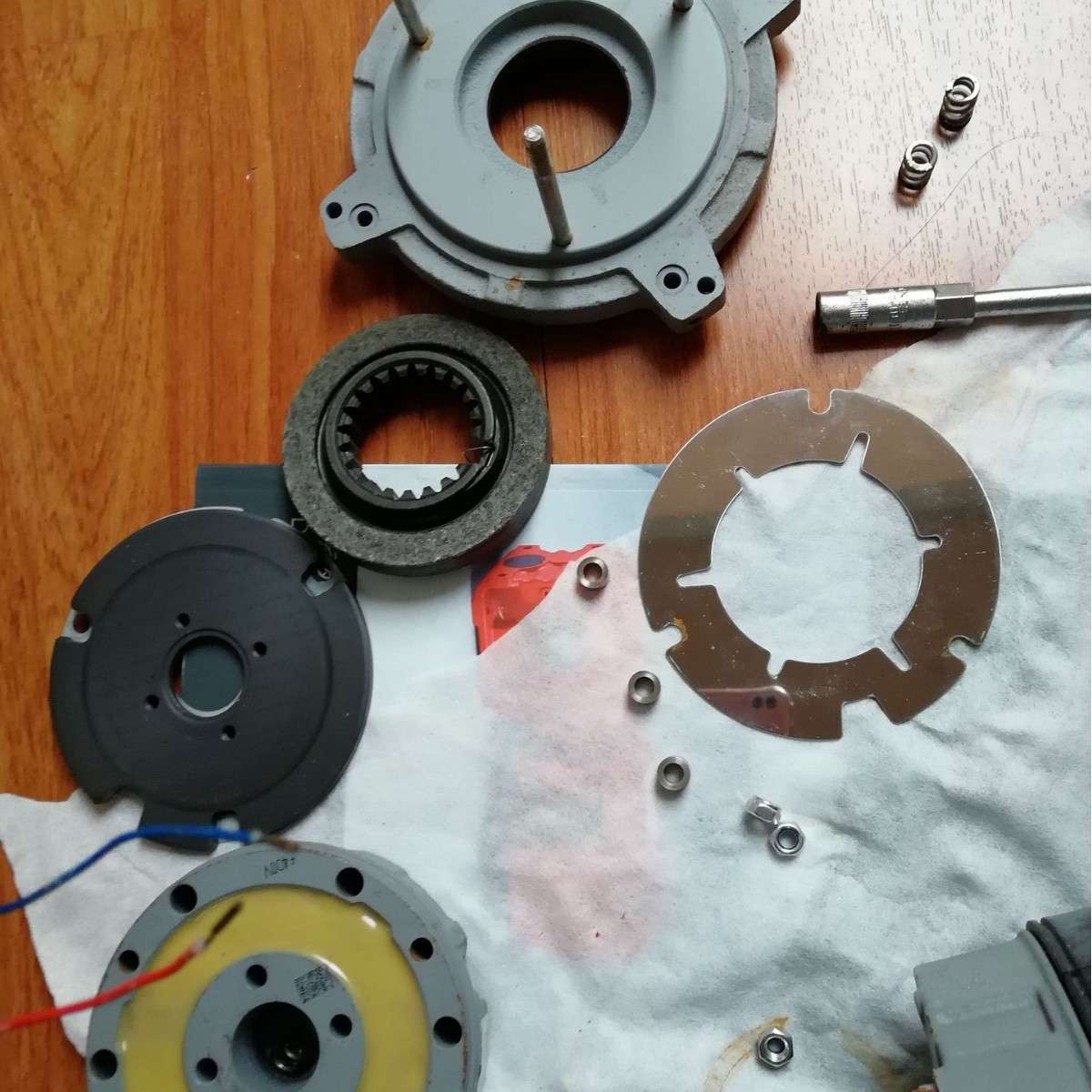 德国ssew刹车电机BE20刹车片BM15BE11制动盘BE20B抱闸片制动电机