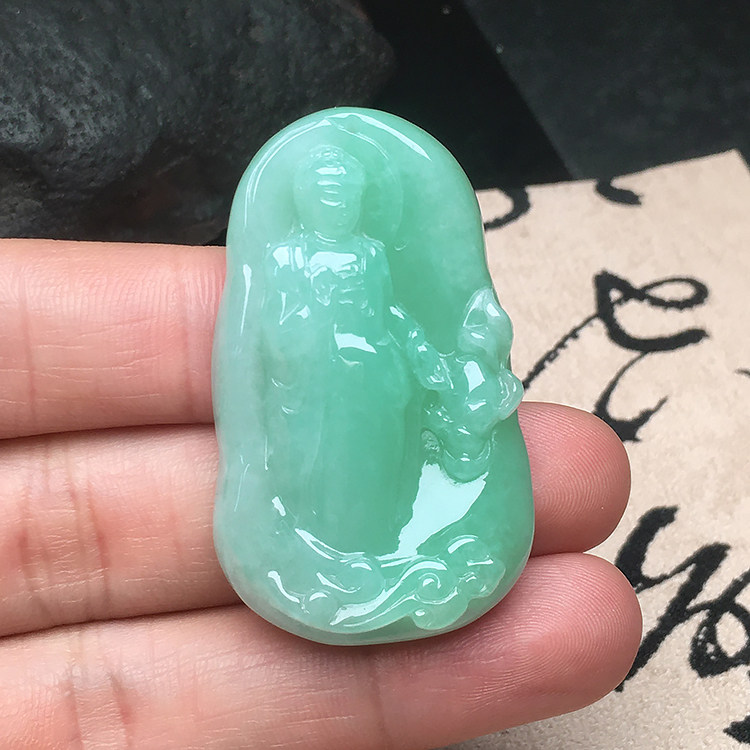 缅甸翡翠玉石寨玉石观音吊坠