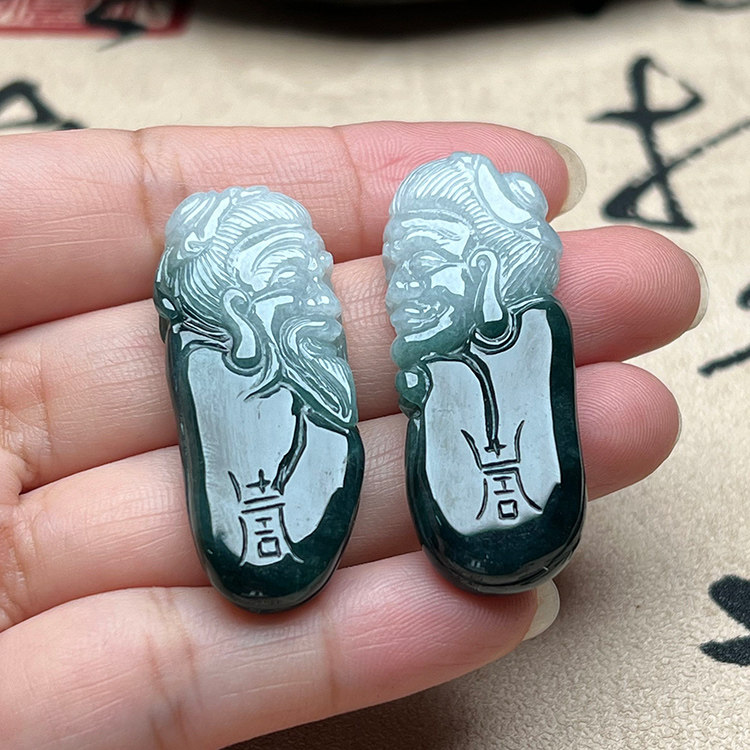 蓝水翡翠白头偕老吊坠玉佩巧雕