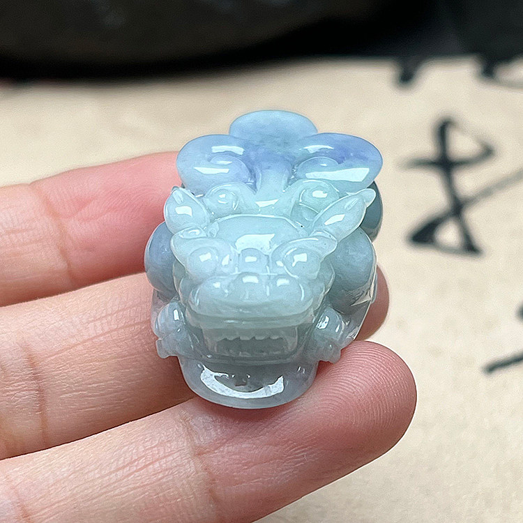 貔貅玉石招财吊坠皮丘挂件纳福旺财天然翡翠项坠男女款送朋友包邮