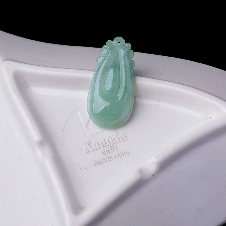 玉石寨玉器 包邮缅甸a货翡翠水滴玉坠保真冰糯种飘绿吊坠项坠送证