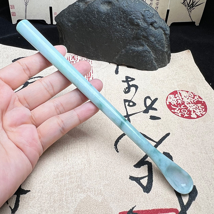 缅甸A货翡翠冰糯飘蓝花咖啡勺