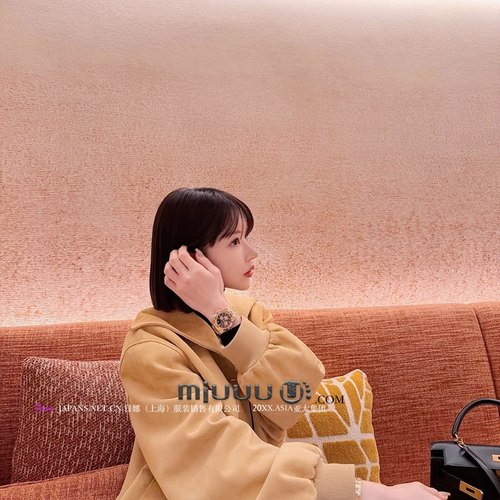 日娜高奢20XXASIA BUYER 12 hmo 26早春新款绒面小牛皮短外套夹克