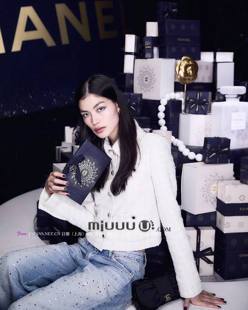 日娜高奢20XXASIA BUYER 12 eop 新款白色修身气质短款上衣外套女