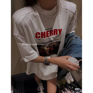 DD STY【早春上新】小众设计领口磨破涂鸦大T上衣 1990