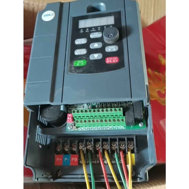 售前询价上驱7.5KW变频器sq580-7d5g/011p-4拆机有