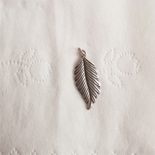 s925纯银复古风格 小羽毛挂件 diy配件 手工 手串 戒指 耳坠 配件