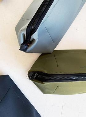 哈伯㊣日本PUEBCO 缓冲材料收纳包护肤品大容量化妆袋便携杂物袋