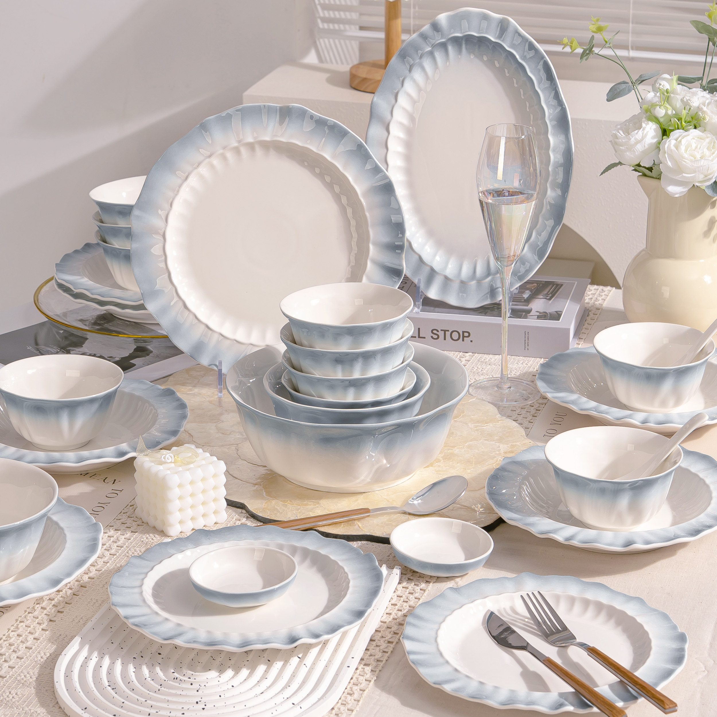 碗碟套装2025新款家用釉下彩法式餐具碗盘碗具碗碟套装乔迁送礼