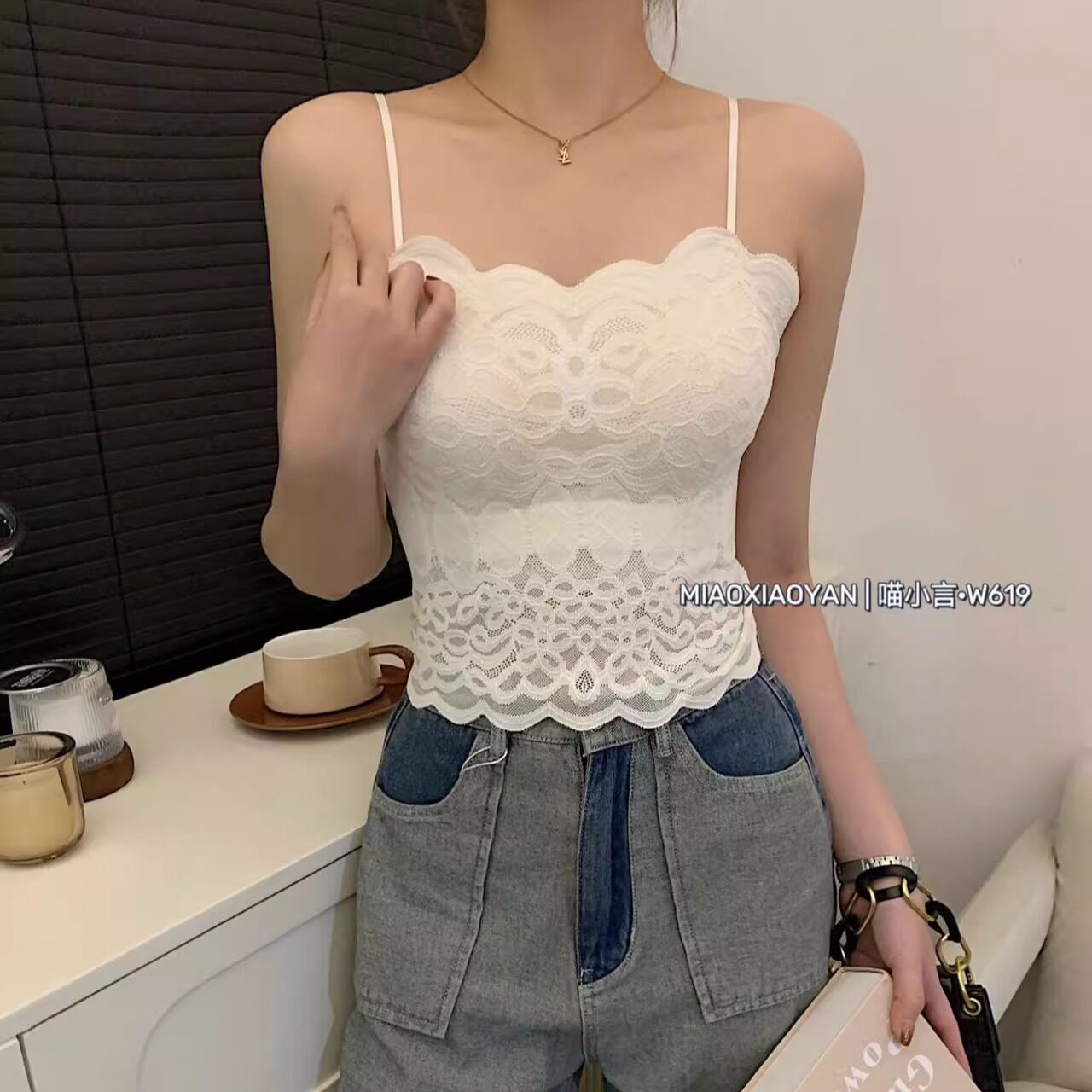 法式蕾丝性感吊带背心美背抹胸式打底内衣女无钢圈文胸带胸垫上衣