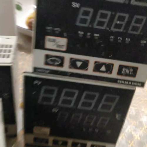 岛电温控仪SRS13A－8IN－90－P100000，通