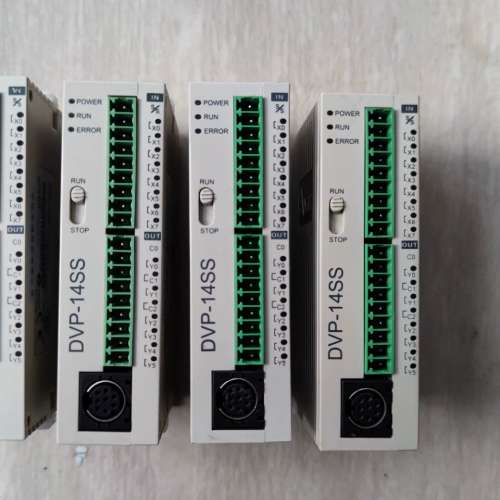 台达PLC DVP14SS11T2成色实物图，功能正常，单台