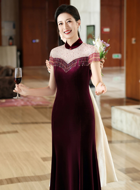 紫红色丝绒喜婆婆婚宴旗袍高贵年轻中式婚礼妈妈装结婚礼服小个子