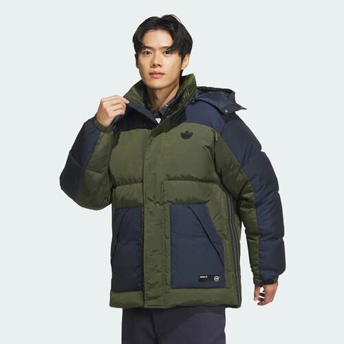 Adidas/阿迪达斯 男子三叶草工装运动连帽鸭绒羽绒服 JD3754