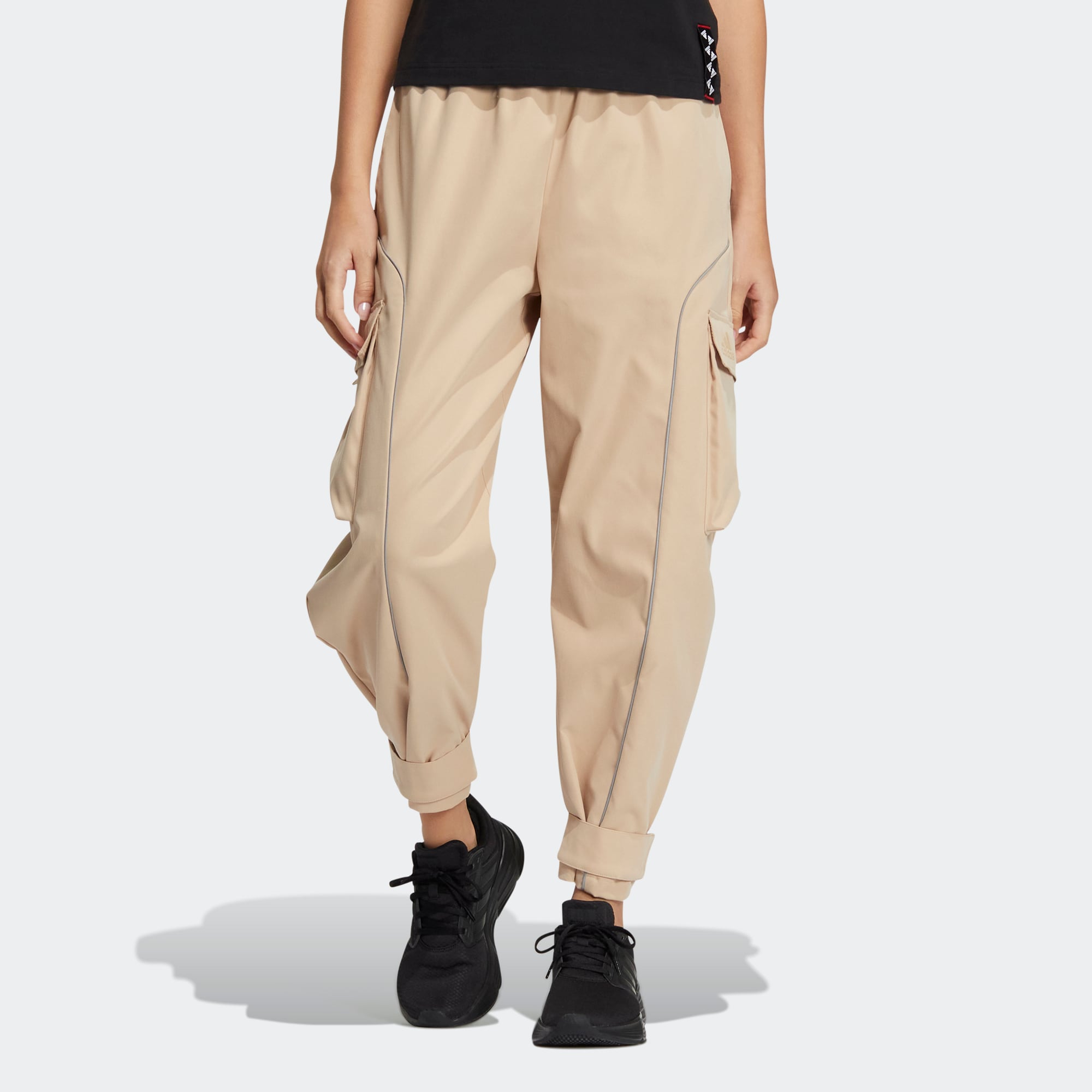Adidas/阿迪达斯 女子UST WOVEN PANTS 宽松运动休闲裤 HM7095