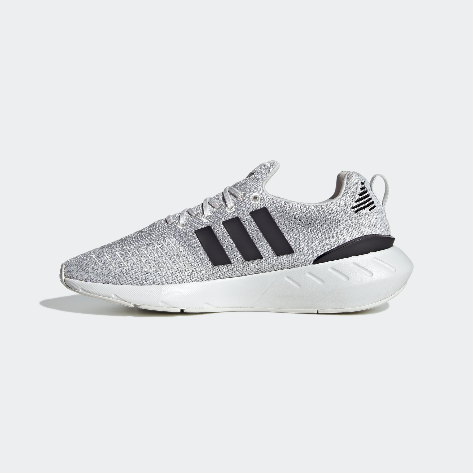 Adidas/阿迪达斯 男女同款 SWIFT RUN 22 运动休闲鞋 GV7969