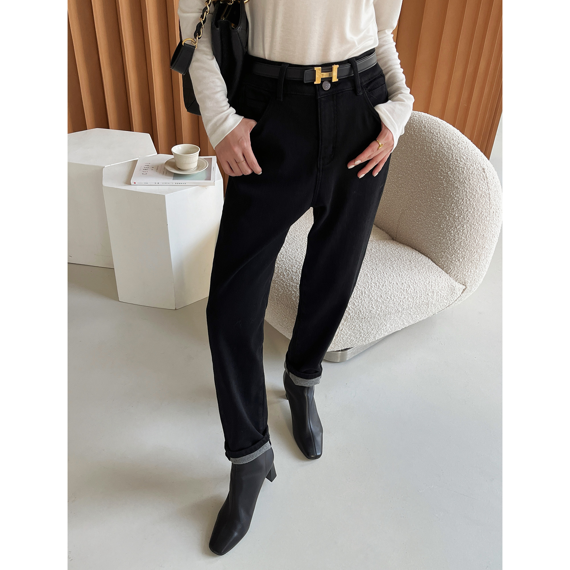 自发热加绒热熔岩黑色牛仔裤