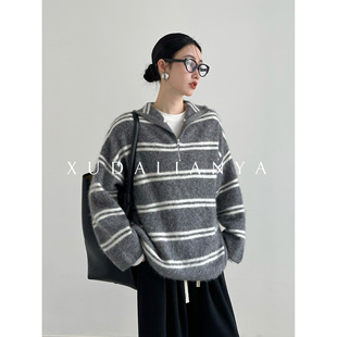徐大脸吖定制 慵懒感100羊毛秋冬软糯拉绒连帽拉链复古条纹毛衣女