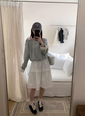 斜肩绑带设计卫衣 白色蕾丝钩花半裙