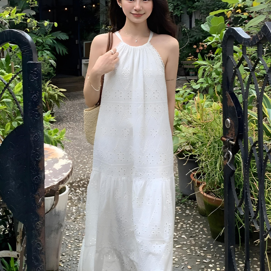 法式初恋白色吊带连衣裙女2025夏季新款海边度假无袖仙气沙滩裙子