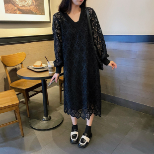 蕾丝连衣裙黑色宽松大码显瘦胖mm秋冬打底新款2024长袖女韩版加大