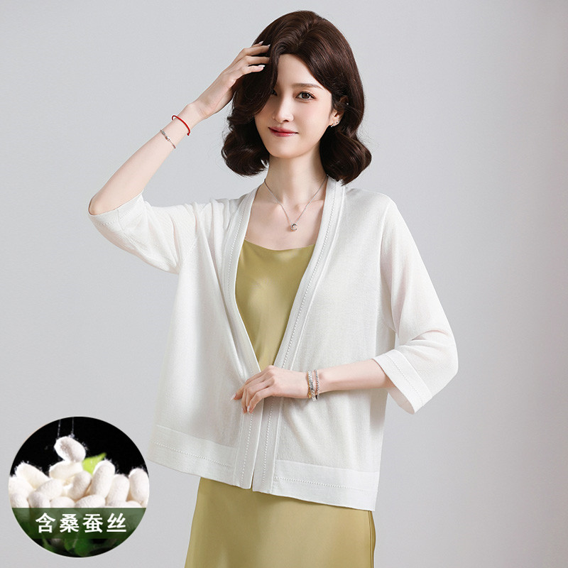 桑蚕丝针织开衫女春夏新款薄款V领五分袖冰丝防晒衣外搭披肩外套