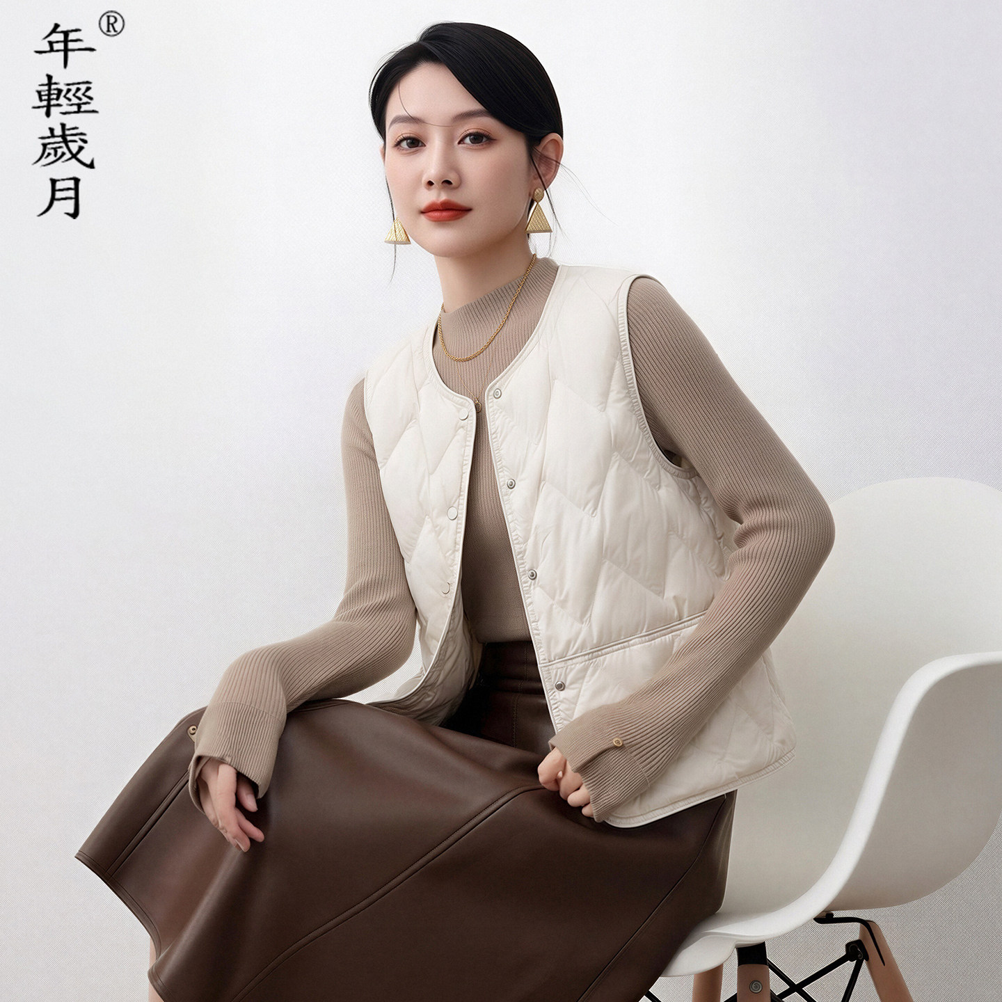 轻薄羽绒马甲女短款内搭2026秋冬新款白鸭绒打底内胆百搭背心马夹