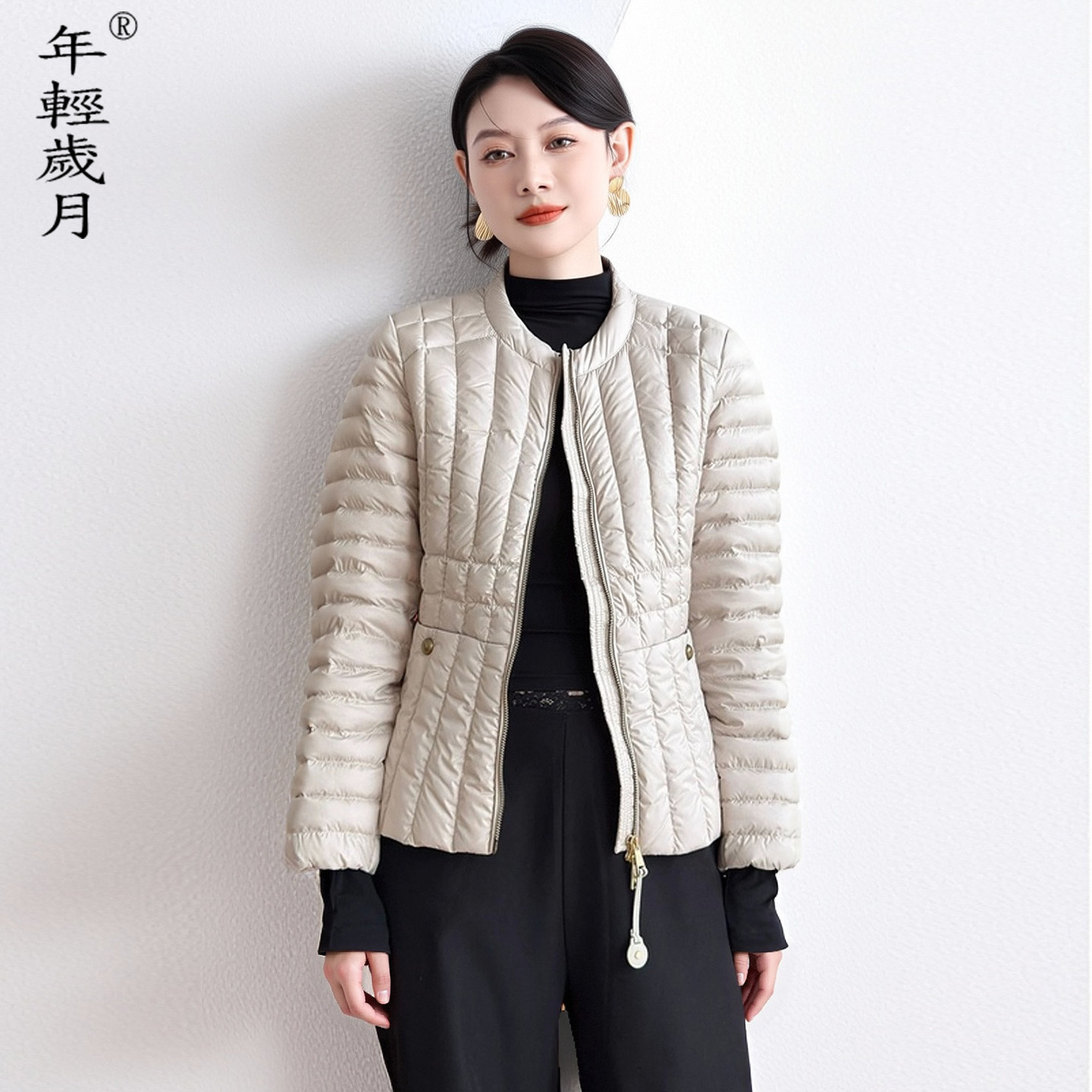 修身轻薄羽绒服女短款2026秋冬新款圆领收腰显瘦气质鸭绒保暖外套