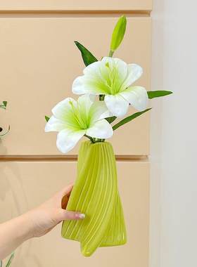 仿真百合花绿植物装饰陶瓷摆件