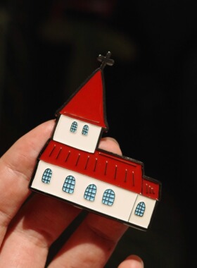 Heymen黑门 我们的家 原创手绘可爱冰岛红顶小房子磁贴烤漆冰箱贴