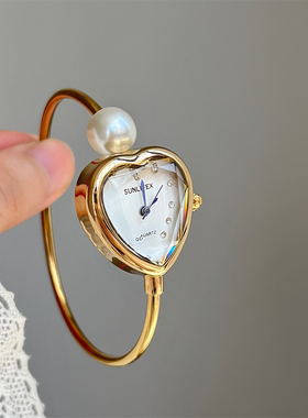 精致桃心镶钻小表盘珍珠手镯手表女ins风高颜值小众设计小巧精致