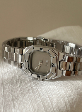 格雷灰色轻奢小众手表女高级感方形精致复古时尚钢带石英表ins风