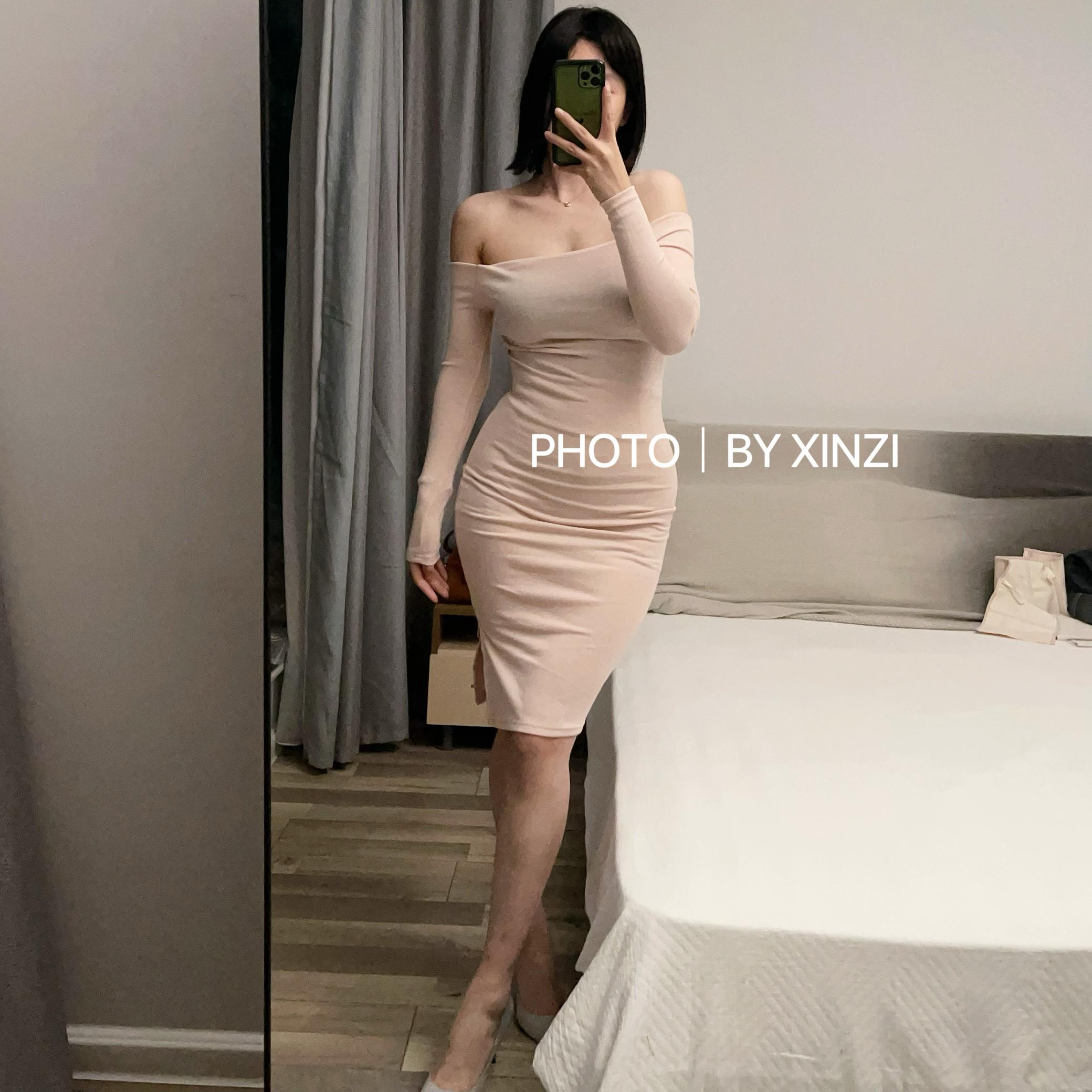 现货秒发~特惠款淡粉色一字领长袖包臀侧开叉中长连衣裙