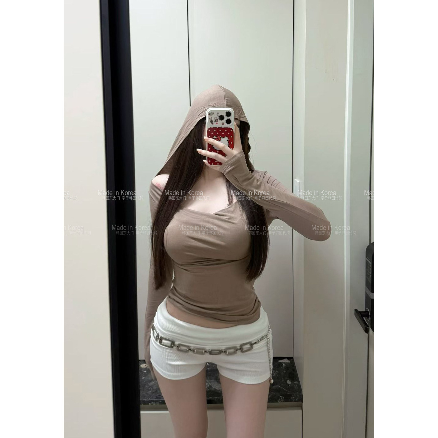 韩系辣妹修身露肩连帽纯色T恤
