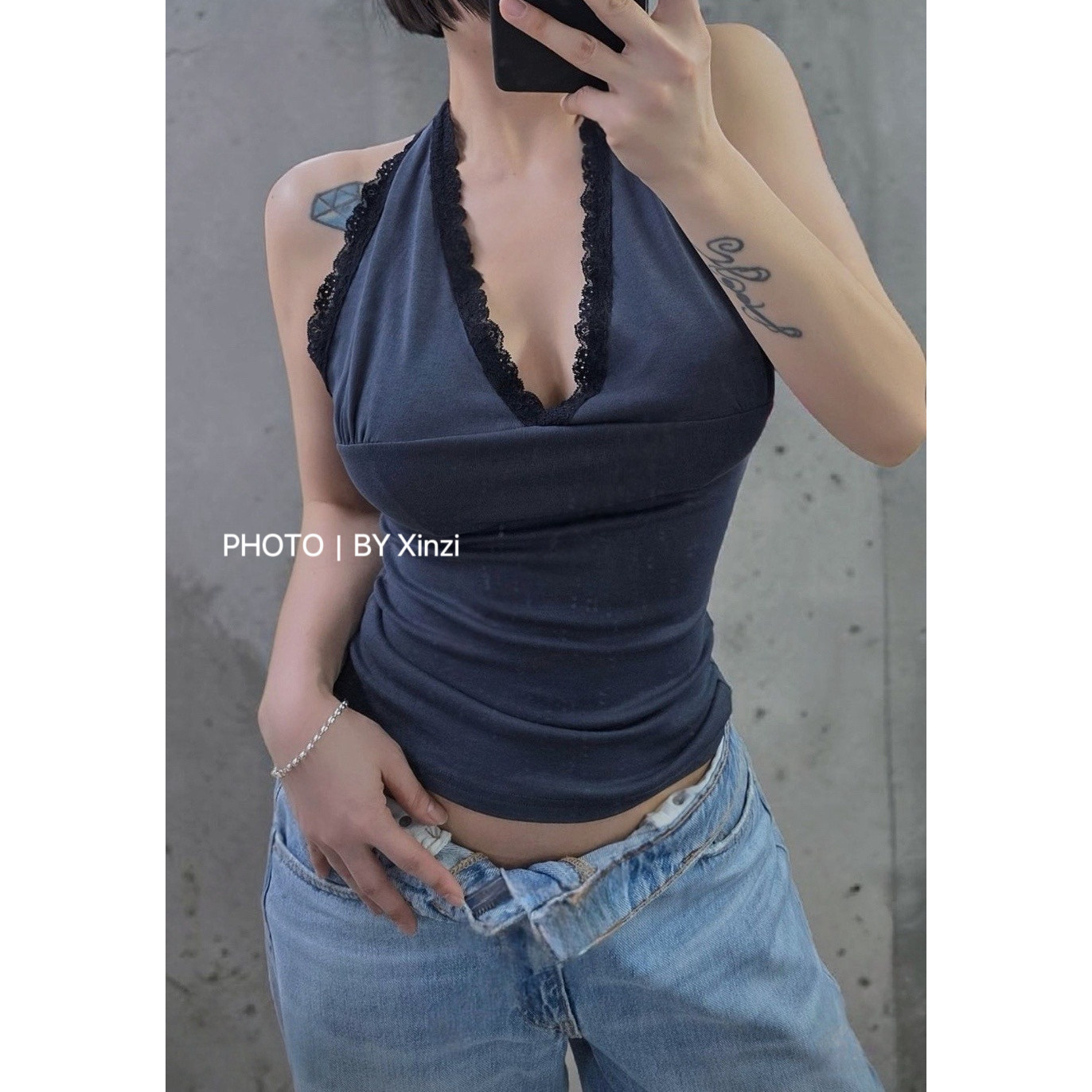 纯欲辣妹深V挂脖蕾丝吊带背心