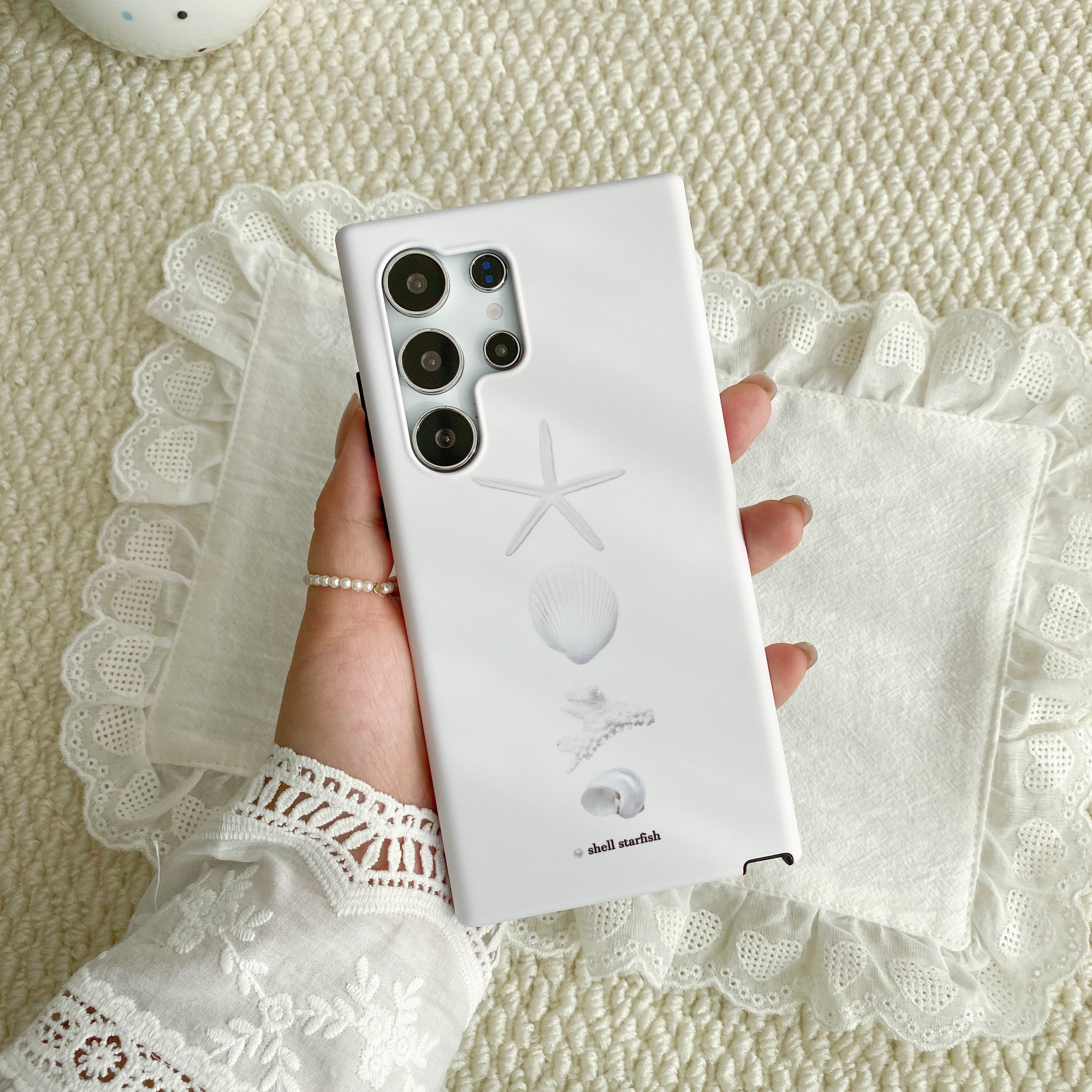 白底贝壳适用于三星S24Ultra磨砂菲林硬壳S23+/S21Ultra防摔壳S22手机壳S21+/s23ultra创意小众三星S25Ultra