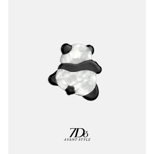7Do设计感磁吸小熊猫领口防走光神器可爱胸针扣别针固定衣服配饰