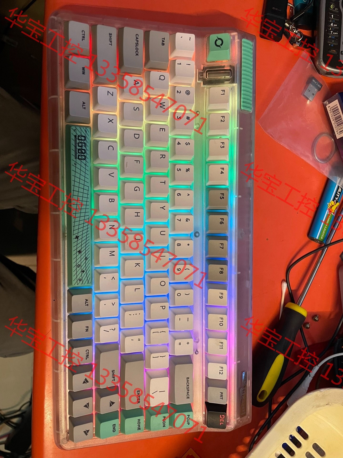 议价 IQUNIX OG80虫洞三模无线客制化机械键盘，粉轴，RG